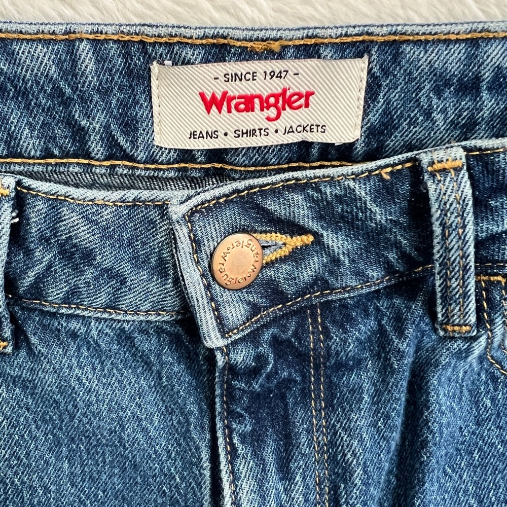 Wrangler Women’s Flare Jeans – Size 30x32 – New With Tags - Picture 6 of 11